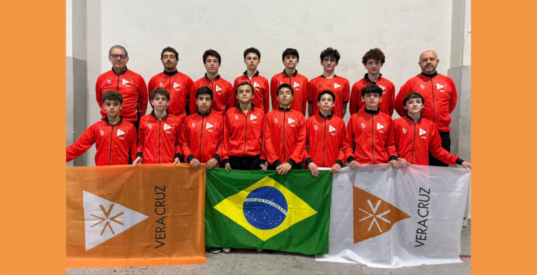 Alunos do Vera participam de torneio de futebol na Europa